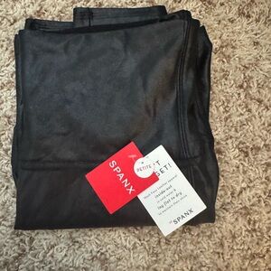 NWT XL Petite spanx faux leather leggings